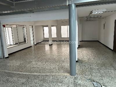 Casa de 5 alcobas en venta en Patio Bonito, Medellín, 402 m² · foto 2 de 8