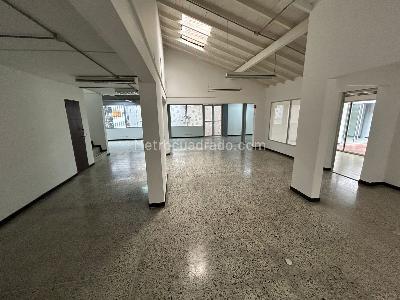 Casa de 5 alcobas en venta en Patio Bonito, Medellín, 402 m² · foto 6 de 8