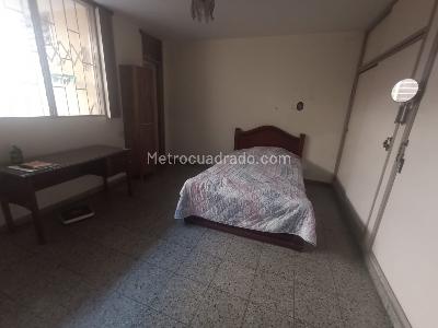 Casa de 5 alcobas en venta en El Nogal, Medellín, 225 m² · foto 12 de 20