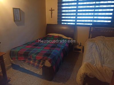 Casa de 5 alcobas en venta en El Nogal, Medellín, 225 m² · foto 14 de 20