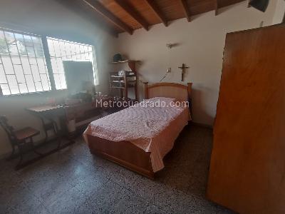Casa de 5 alcobas en venta en El Nogal, Medellín, 225 m² · foto 19 de 20