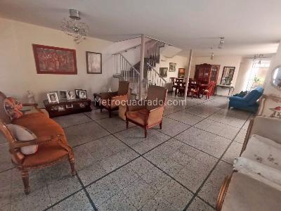 Casa de 5 alcobas en venta en El Nogal, Medellín, 225 m² · foto 4 de 20