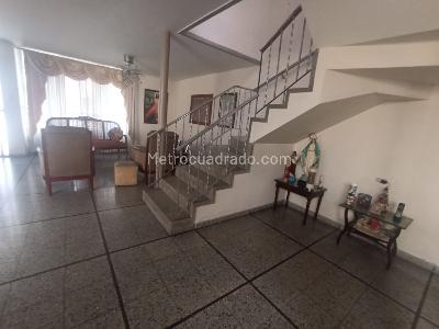 Casa de 5 alcobas en venta en El Nogal, Medellín, 225 m² · foto 5 de 20