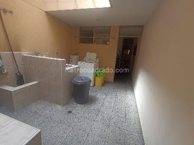 Casa de 5 alcobas en venta en El Nogal, Medellín, 225 m² · foto 7 de 20