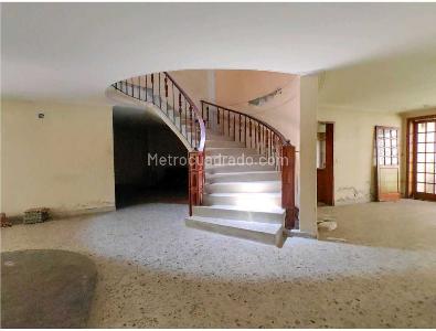 Casa de 5 alcobas en venta en Conquistadores, Medellín, 297 m² · foto 15 de 18