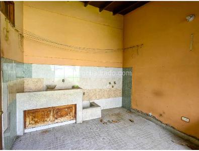 Casa de 5 alcobas en venta en Conquistadores, Medellín, 297 m² · foto 6 de 18