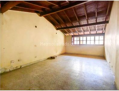 Casa de 5 alcobas en venta en Conquistadores, Medellín, 297 m² · foto 7 de 18
