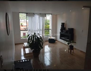 Apartamento de 3 alcobas en venta en Aralias, Bello, 54 m² · foto 5 de 5
