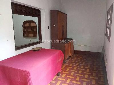 Casa de 5 alcobas en venta en Laureles, Medellín, 424 m² · foto 7 de 20