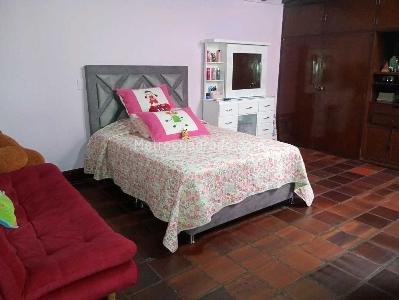 Casa de 5 alcobas en venta en Laureles, Medellín, 210 m² · foto 10 de 20
