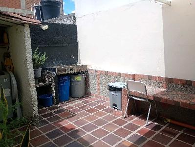 Casa de 5 alcobas en venta en Laureles, Medellín, 210 m² · foto 2 de 20