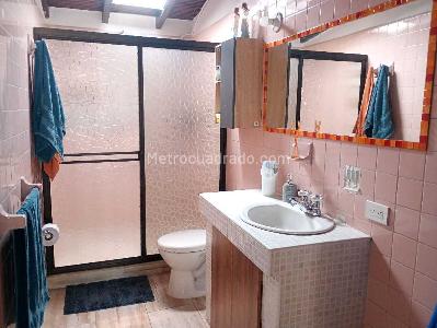 Casa de 5 alcobas en venta en Laureles, Medellín, 210 m² · foto 9 de 20