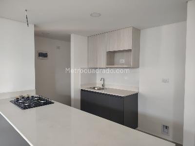 Apartamento de 2 alcobas en venta en Suramerica, Itagüí, 67 m² · foto 2 de 17