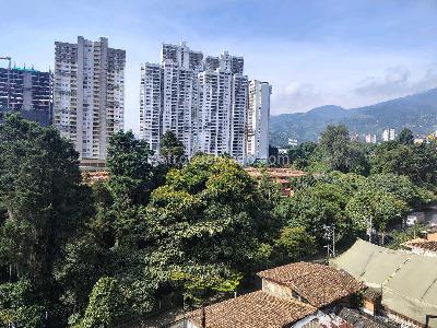Apartamento de 2 alcobas en venta en Suramerica, Itagüí, 67 m² · foto 4 de 17