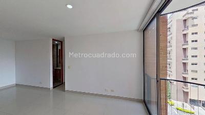 Apartamento en venta en Ditaires, Itagüí · foto 3 de 18
