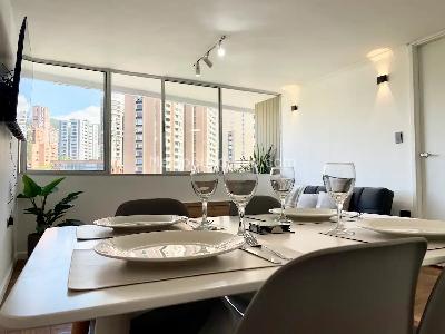 Apartamento de 4 alcobas en venta en El Poblado, Medellín, 180 m² · foto 2 de 15
