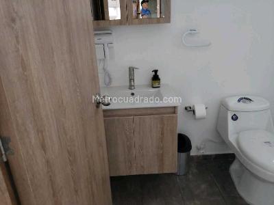Apartaestudio en venta en Laureles, Medellín, 30 m² · foto 17 de 18