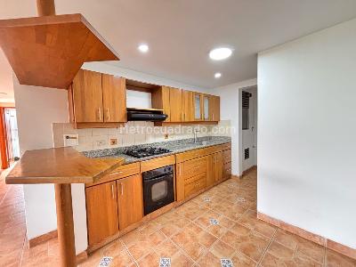 Apartamento de 3 alcobas en venta en Aves Maria, Sabaneta, 93 m² · foto 3 de 18