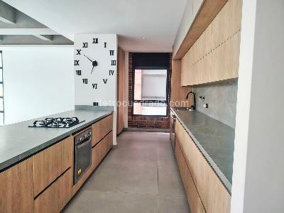 Apartamento de 4 alcobas en venta en El Poblado, Medellín, 202 m² · foto 8 de 20
