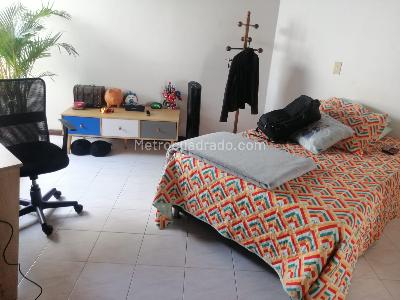 Apartamento en venta en Boston, Medellín · foto 5 de 10