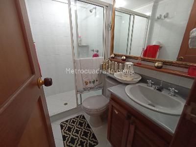 Apartamento de 4 alcobas en venta en Laureles, Medellín, 120 m² · foto 12 de 20