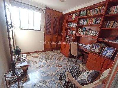 Apartamento de 4 alcobas en venta en Laureles, Medellín, 120 m² · foto 16 de 20