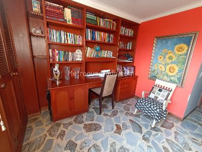 Apartamento de 4 alcobas en venta en Laureles, Medellín, 120 m² · foto 17 de 20