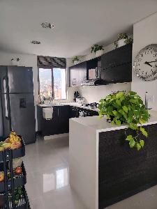 Apartamento de 4 alcobas en venta en Laureles, Medellín, 120 m² · foto 11 de 16