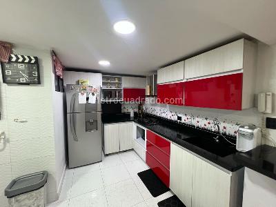 Apartamento en venta en Los Balsos, Medellín · foto 3 de 20