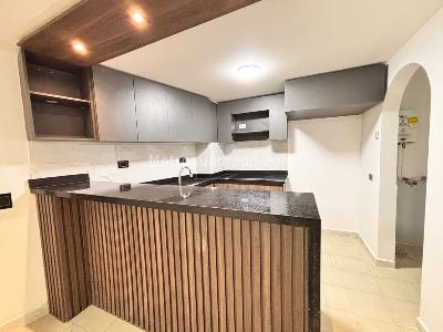 Apartamento de 2 alcobas en venta en Loma De San Julian, Medellín, 68 m² · foto 5 de 13