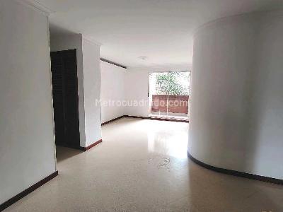 Apartamento en venta en Laureles, Medellín · foto 12 de 20
