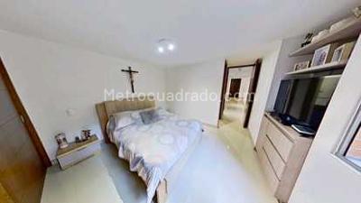 Apartamento de 3 alcobas en venta en Loma De Los Bernal, Medellín, 91 m² · foto 11 de 20