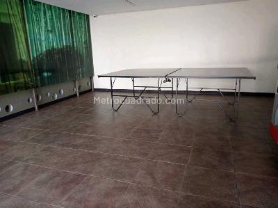 Apartamento de 3 alcobas en venta en Loma De Los Bernal, Medellín, 91 m² · foto 18 de 20