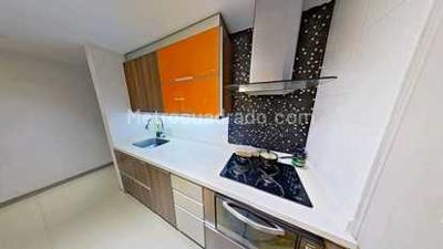 Apartamento de 3 alcobas en venta en Loma De Los Bernal, Medellín, 91 m² · foto 6 de 20