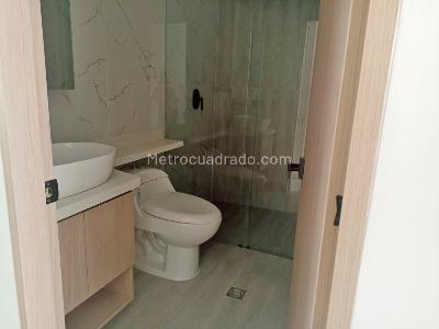 Apartamento de 3 alcobas en venta en Laureles, Medellín, 180 m² · foto 10 de 20