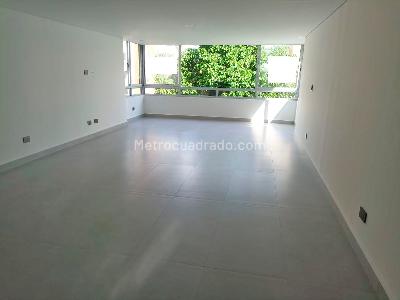 Apartamento de 3 alcobas en venta en Laureles, Medellín, 180 m² · foto 3 de 20