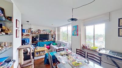 Apartamento de 3 alcobas en venta en Loma De Los Bernal, Medellín, 92 m² · foto 5 de 12