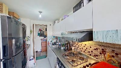 Apartamento de 3 alcobas en venta en Loma De Los Bernal, Medellín, 92 m² · foto 7 de 12