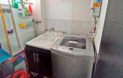 Apartamento en venta en La Floresta, Medellín · foto 2 de 18
