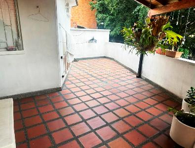 Casa de 5 alcobas en venta en La Castellana, Medellín, 139 m² · foto 19 de 20