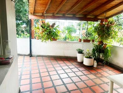 Casa de 5 alcobas en venta en La Castellana, Medellín, 139 m² · foto 20 de 20
