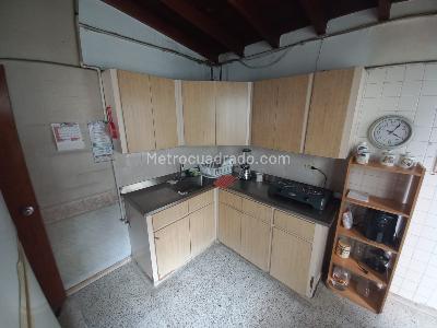 Casa de 5 alcobas en venta en La Castellana, Medellín, 173 m² · foto 8 de 20