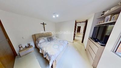 Apartamento de 3 alcobas en venta en Loma De Los Bernal, Medellín, 91 m² · foto 11 de 20