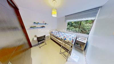 Apartamento de 3 alcobas en venta en Loma De Los Bernal, Medellín, 91 m² · foto 9 de 20