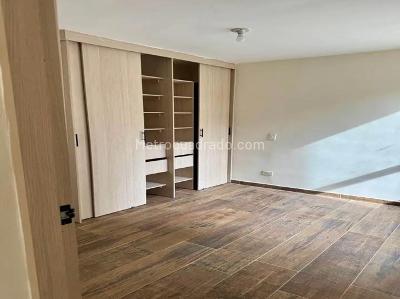 Apartamento en venta en Calasanz, Medellín · foto 3 de 8