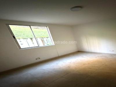 Apartamento en venta en Calasanz, Medellín · foto 3 de 10
