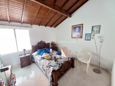 Casa de 4 alcobas en venta en La Florida, Bello, 97 m² · foto 12 de 17