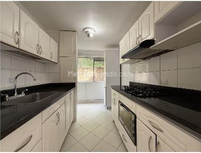 Apartamento en venta en Calasanz, Medellín · foto 10 de 19