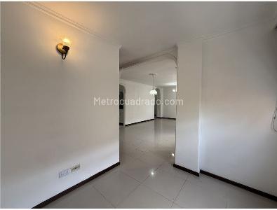 Apartamento en venta en Calasanz, Medellín · foto 6 de 19