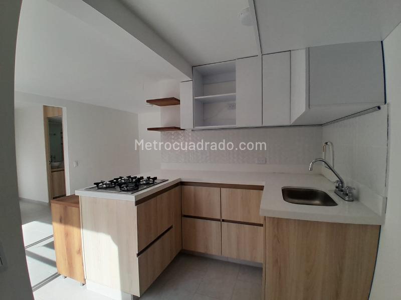 Piso – Bello, Bellavista - Más